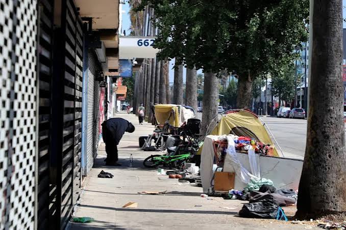 Post walks LA's once-iconic Van Nuys Blvd. for a week – here's disturbing  scene we found