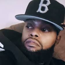 Avery De Silva (@FrostyDuplex)