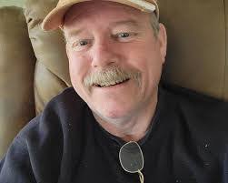 Charles Knisley's Instagram, Twitter & Facebook