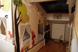 Je Cree Sur Mesure Des Tentes De Lit Cabanes Pour Enfant Ou Separateur D Espace Sur Le Theme De Votre Choix Ca Tente De Lit Lit Enfant Cabane Chambre Enfant