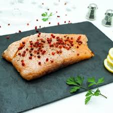 Recette Saumon Fume A Chaud Magazine Omnicuiseur Recette Recette Saumon Fume Saumon Fume Recette Saumon