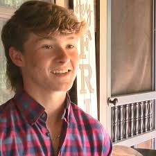 Piney Flats-native Carson Peters competes