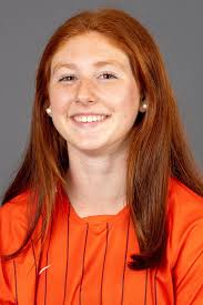 Ellie Farrell's Instagram, Twitter & Facebook