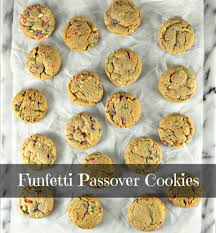 From different takes on the classic macaroon to flourless chocolate treats, these 14 treats are perfect for passover celebrations. Passover Banana Chocolate Chip Muffins Lil Miss Cakes