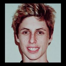 Lucas Vercetti Cropped Sweater By Bergassejahtera