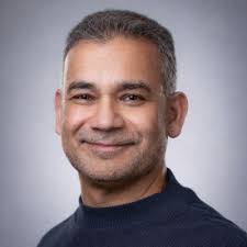 How to Manage Resource Conflicts for Innovation