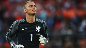Netherlands goalkeeper cillessen to miss euro 2020 after testing positive for coronavirus. New Palace Boss Frank De Boer Plots Ambitious Reunion With Barca Stopper Jasper Cillessen 90min