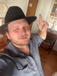 Ryan Glenn (@ryanglennofficial) • Instagram photos and videos