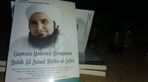 Habib ali zaenal abidin al jufri tuban. Habib Ali Al Jufri Komunitas Hikam