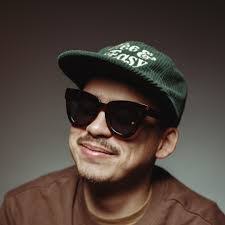 Wing Mok's Instagram, Twitter & Facebook