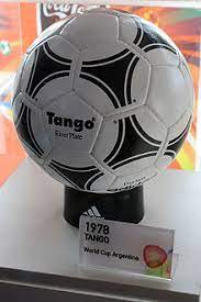 Pour les moins de 7 ans. Ballon De Football Wikipedia