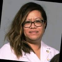 What an honor to be awarded 2021-2022 Pharmacist of the Year today from our  Summa Health Akron Campus pharmacy residents! I'm so proud of all of our  residents! Thank you, again. 💚 |