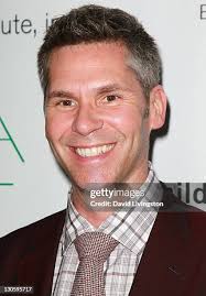 1 992 photos et images haute résolution de Jon Henson