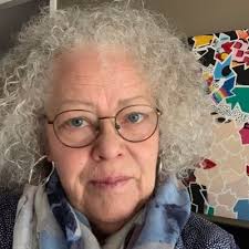 Eileen M Rogan (@emarrog)