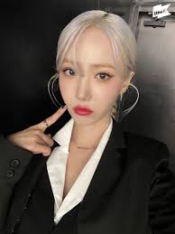 VIVIZ #SuitDance ▶️ https://youtu.be/nFHG0TeBIIs #VIVIZ #비비지 #EUNHA #은하  #SINB #신비 #UMJI #엄지 #VERSUS #MANIAC