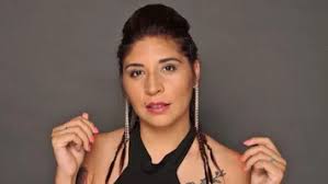 En instagram, compartieron fotos de la íntima ceremonia. Rocio Quiroz Se Presenta En Mar Del Plata Con La Voz De Los Barrios 0223