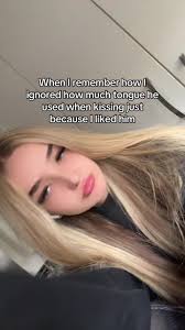 What Percent of People Roll Their Tongues