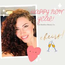 Selena Hays's Instagram, Twitter & Facebook