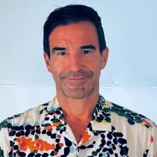 I have a nerdy habit I've never talked about before. When I fly, I like to  get to the gate before the pilots do. (And no, it's not just a dad thing)