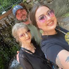 Cheers to Danny at ta Molly's he was so sweet and excellent service!