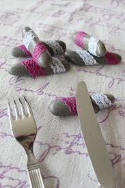 Porte Couteaux Shabby Chic Galet De Granit Et Dentelle Fuchsia Blanc Porte Couteau Galets Shabby