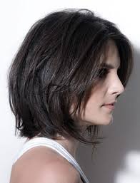 Mais on ne vous préconise pas un carré trop stricte et. Coupe Courte Pour Femme Gerer Les Cheveux Epais En Beaute