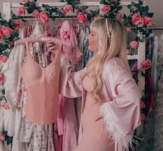 Three Cosmo Editors on Honeylove Bras - Real Reactions Revealed