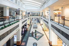 Arkadia is the biggest shopping centre in poland, attracting over 21 million customers a year. Peek Cloppenburg Warschau Warsaw Warszawa Arkadia Markus Kaiser Architekturfotografie