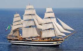 The amerigo vespucci is a tall ship of the marina militare, named after the explorer amerigo vespucci. Sails Area For Amerigo Vespucci Sailing Propulsion Download Scientific Diagram