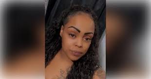 Colette Patterson's Instagram, Twitter & Facebook