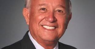 OPINION Gutierrez: Passing the torch