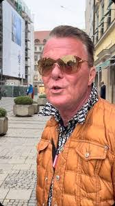 Benjamin Willmann's Instagram, Twitter & Facebook