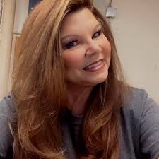 Cheers to whom does Builder gel nails in town.