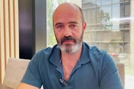 Despiden profesor después de decir que solo existen dos géneros