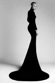 Black And White Fashion Black White Fashion Photography Model Posing In An Elegant Gown With A Dramatic Silhouette Fashion Fashion Photography Style