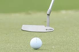 Scottie Scheffler sử dụng gậy putter mới tại Hero World Challenge