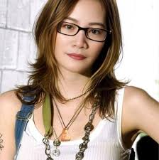 Route to Ruin: The Reckoning Awaits (DUBBED) When Hannah Shaw boards a bus  to her brother's wedding, she expects nothing more than a simple bus ride.  Instead, she finds herself clashing with