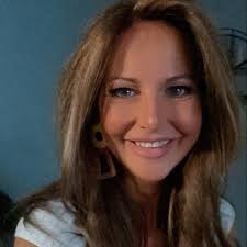 👗Marie Antoinette Style exhibition opens at the V&A Museum in London from  20 September 2025 to 22 March 2026. #exhibition #marieantoinette  #londoncity #thingstodoinlondon #londra #londres #londonhiddengems  #londomuseum #explorelondon #londontrip ...