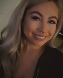 Alexis Cherry's Instagram, Twitter & Facebook