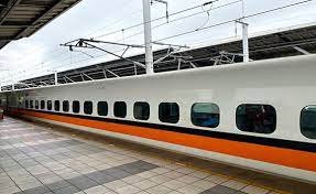 固城站 外文名 gucheng railway station 车站代码 20297 2 投用日期 清光绪二十五年（1899年） 所属地区 河北省 保定市 车站等级 四等站 主要线路 京广铁路 区域管理 中国铁路北京局集团有限公司 站台规模 2台5线 车站地址 河北省定兴县 固城镇 地理坐标 39° 8'8.79北. 0ldqf2rblihzum