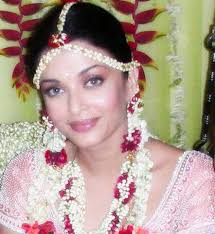 Pin By Jayesh Rajat On Wedding Flower Jewelry Wedding Flower Jewelry Floral Jewellery Flower Jewellery For Haldi