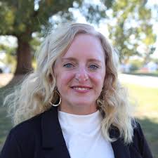 Got a CRP Ascent for a loaner. It's like driving a giant 🍷with wheels.