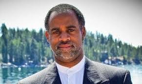 Renee Renick's Instagram, Twitter & Facebook