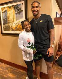 55 kg or 121 lbs. Simone Biles Celebrates Making Olympic Team With Jonathan Owens People Com