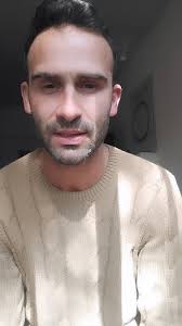 Despierta del personaje,, despierta de la historia,, libérate del guión ,  que guardas en la memoria., ✨🫂