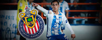 La negociación entre grupo pachuca y chivas por el delantero josé juan macías no llegó a buen puerto, sin embargo, la que incluye a erick aguirre y víctor guzmán está por cerrarse de cara al. Erick Aguirre Confirmo Su Fichaje Con Las Chivas