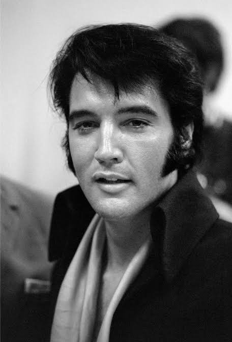 Elvis Presley, Las Vegas - Holden Luntz Gallery