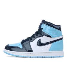 Beli produk sepatu & sandal pria hanya di tokodistributor Nike Air Jordan 1 Retro High Unc Patent Cd0461 401 Sepatu Sneakers Pria Terbaru Agustus 2021 Harga Murah Kualitas Terjamin Blibli