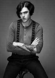 There Was A 1930 S Atmosphere In The Air As Aiden Horwood Brought His Collection Anomalous To Life Cap Long Hair Styles Men Mens Hairstyles Long Hair Styles