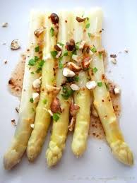 J Ai Une Preference Pour Les Asperges Vertes Ce N Est D Ailleurs Pas Mon Blog Qui Vous Fera Croire Le Recettes De Cuisine Recette Asperges Cuisine Et Boissons